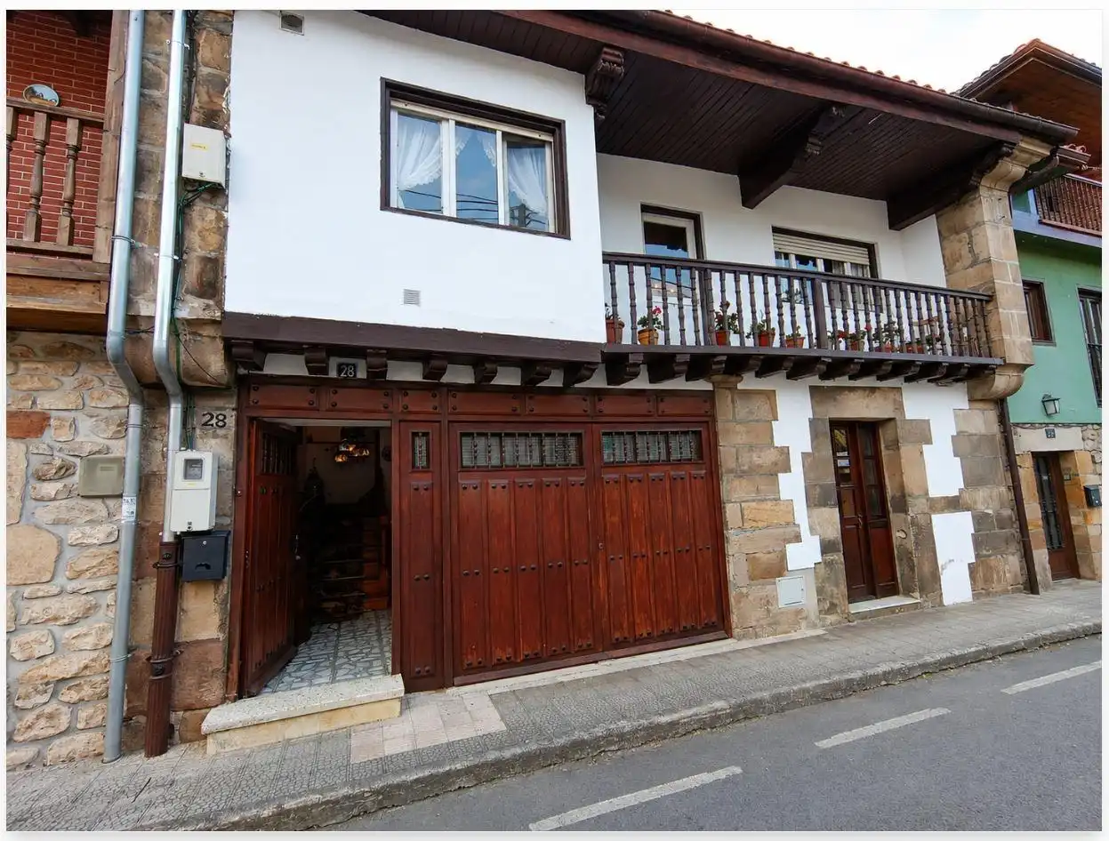 Vista exterior de Casa o chalet en venta en Arenas de Iguña con Calefacción