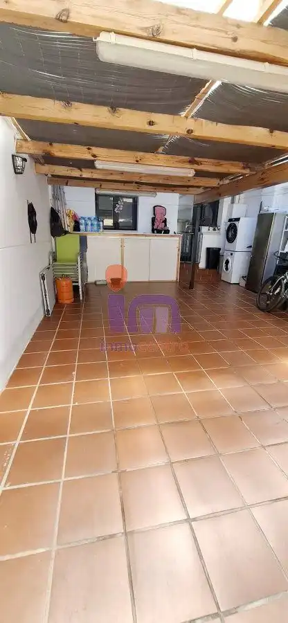 Casa adosada en venta en Valdepeñas con Aire acondicionado, Calefacción y Piscina comunitaria