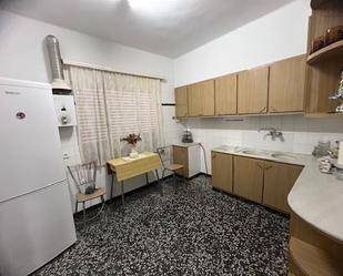 Cuina de Casa o xalet en venda en Sant Carles de la Ràpita amb Terrassa i Balcó
