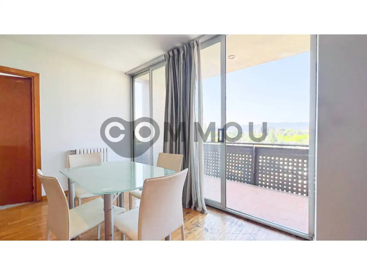 Terraza de Piso en venta en Vic con Calefacción, Parquet y Terraza