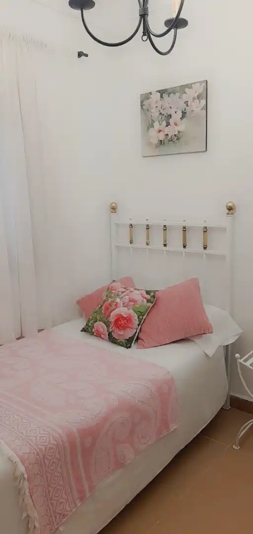 Habitación de Casa adosada de alquiler en Sanlúcar de Barrameda con Aire acondicionado, Calefacción y Terraza