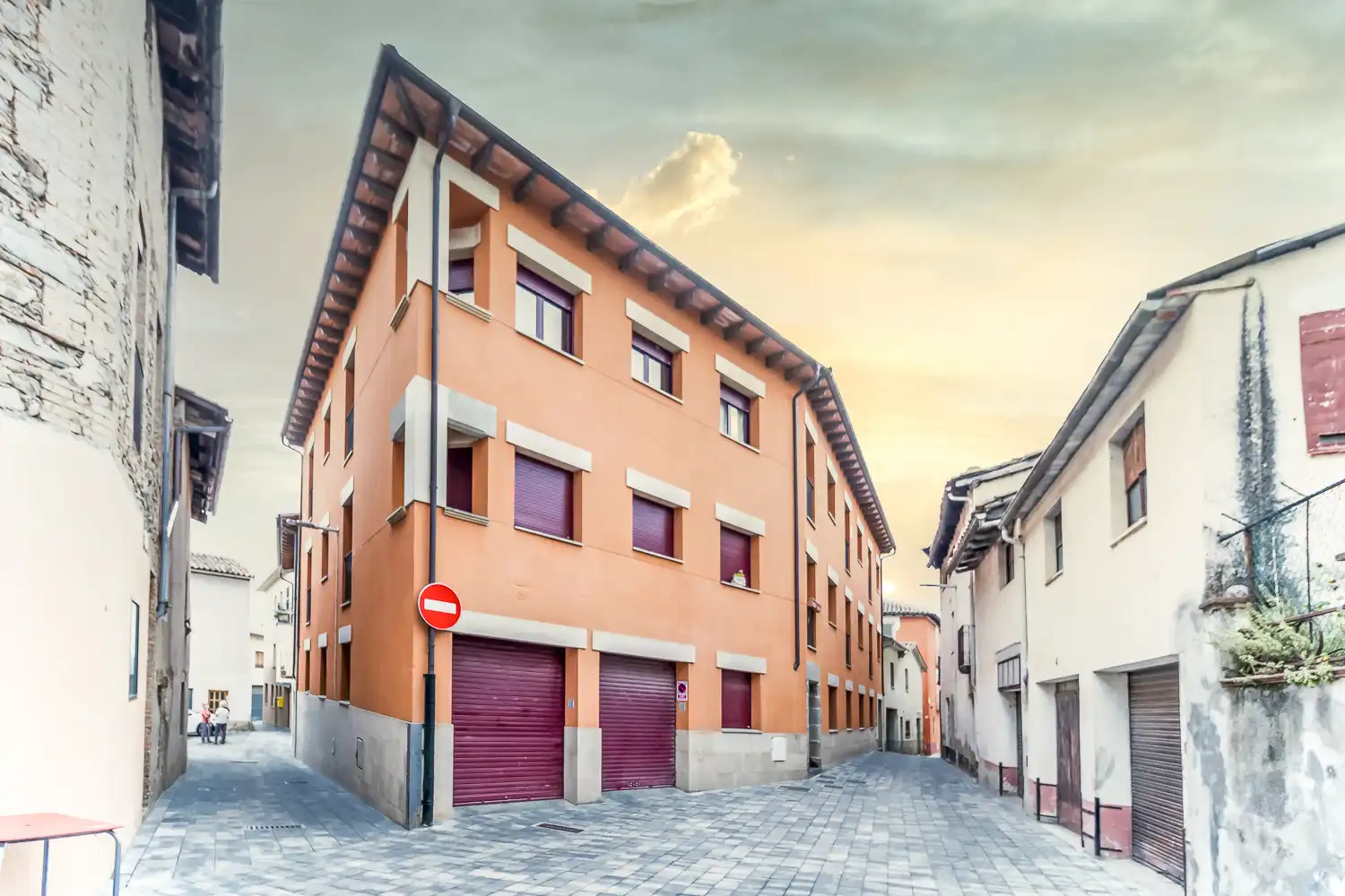 Außenansicht von Wohnung zum Verkauf in Sant Pere de Torelló mit Heizung