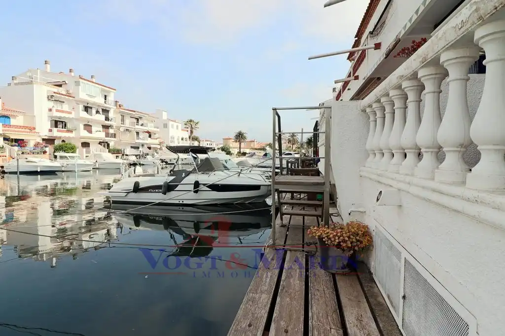 Casa a schiera con terrazza in vendita a Carrer Porto Fino, imagen 3