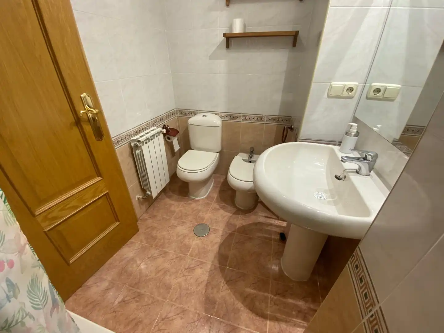 Bathroom of Apartments for rent in Albacete  with Air Conditioner, Heating and Furnished