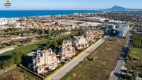 Vista exterior de Apartament en venda en Oliva amb Calefacció, Jardí privat i Terrassa