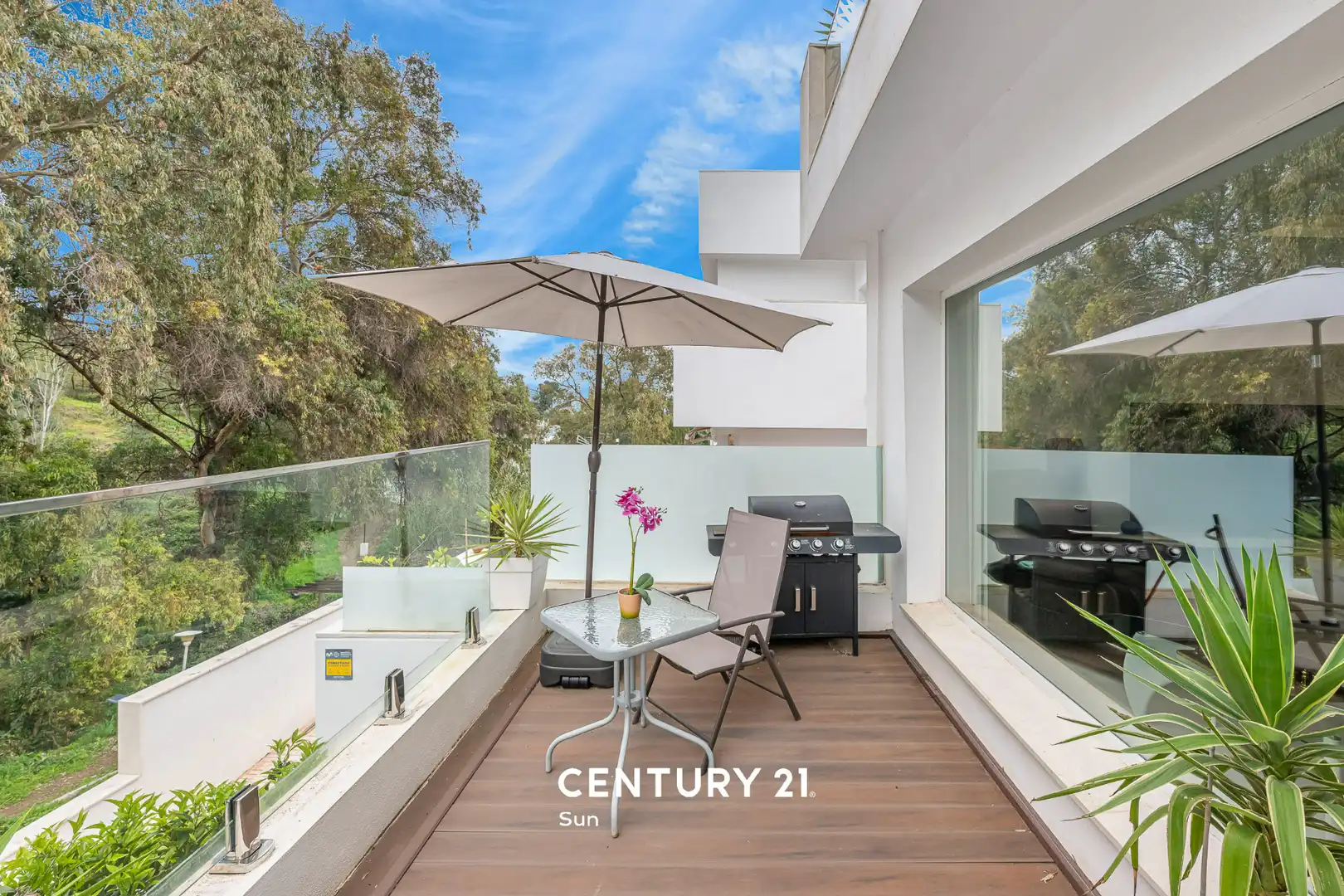 Terrace of Houses for sale in Benalmádena  with Air Conditioner and Furnished