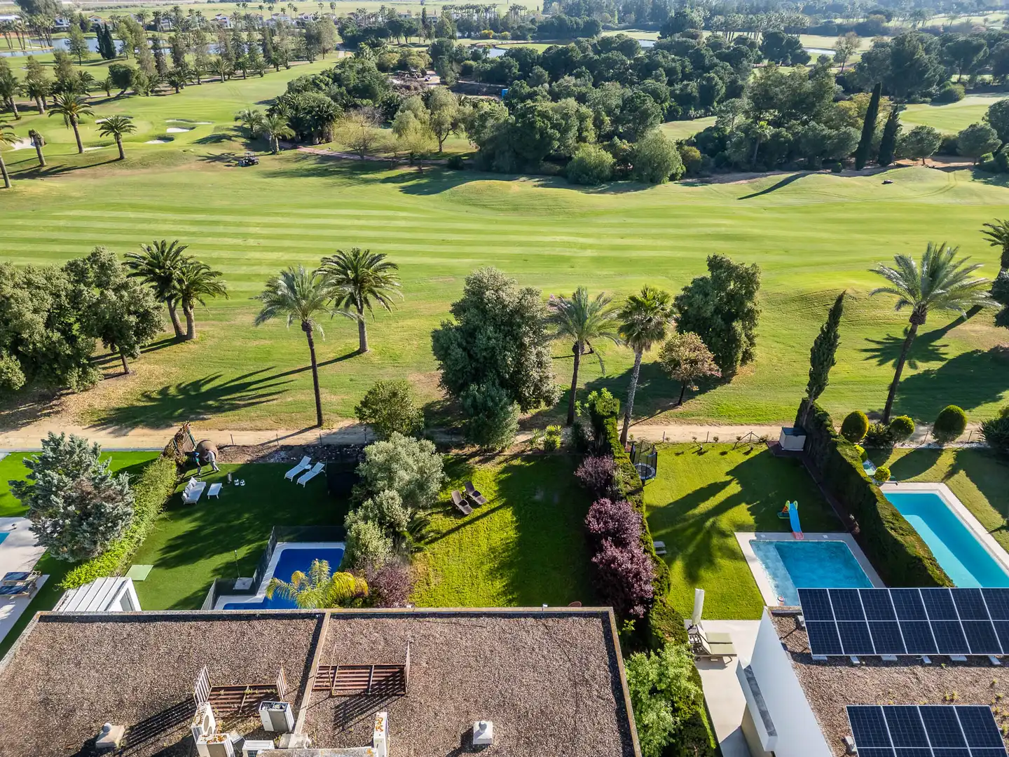 Garten von Einfamilien-Reihenhaus zum Verkauf in Alcalá de Guadaira mit Klimaanlage, Heizung und Privatgarten