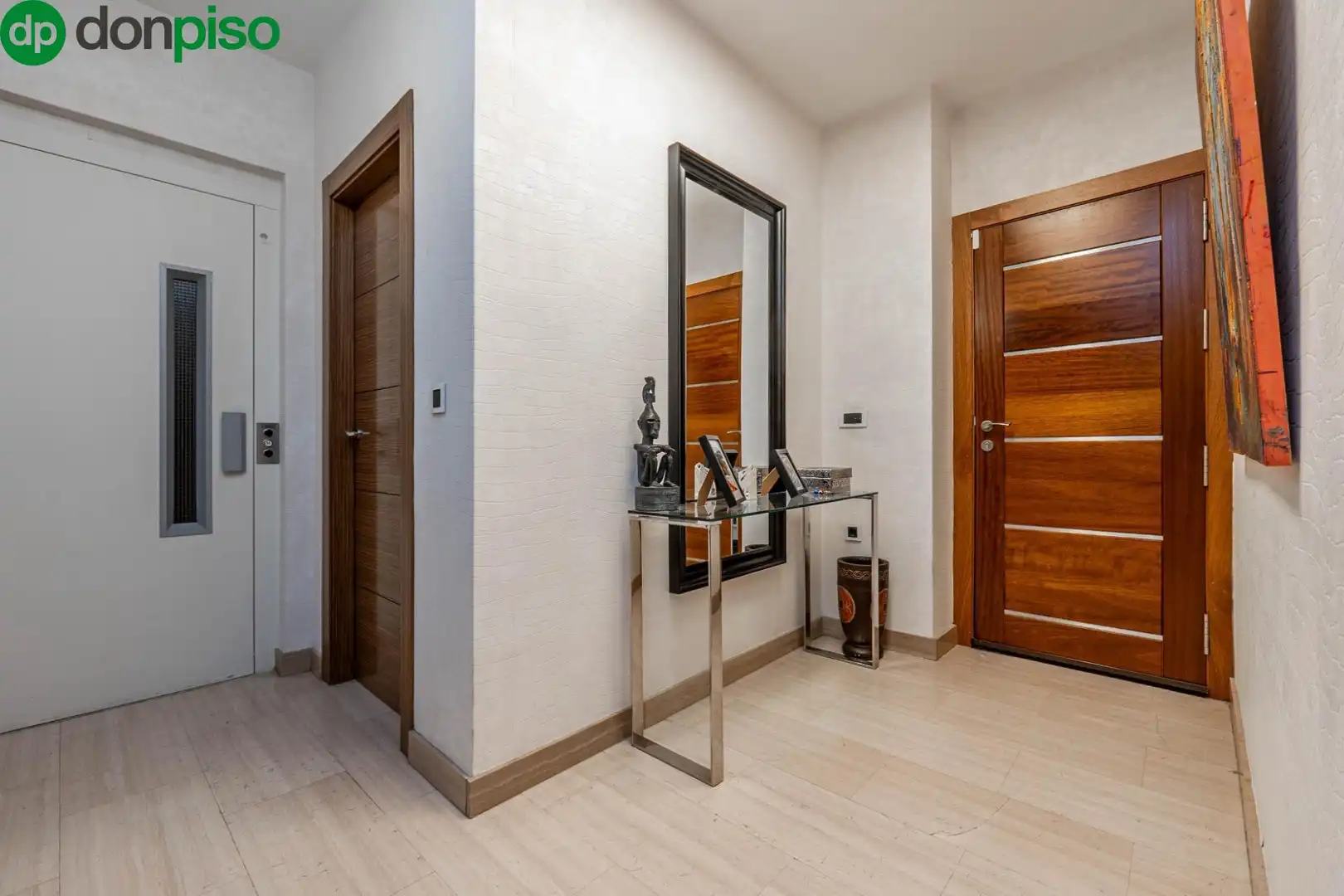 Einfamilien-Reihenhaus zum Verkauf in Granada mit Klimaanlage und Terrasse