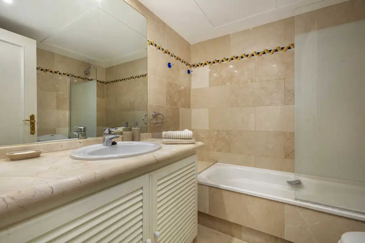 Apartament amb terrassa en venda a Nueva Andalucía, imagen 18