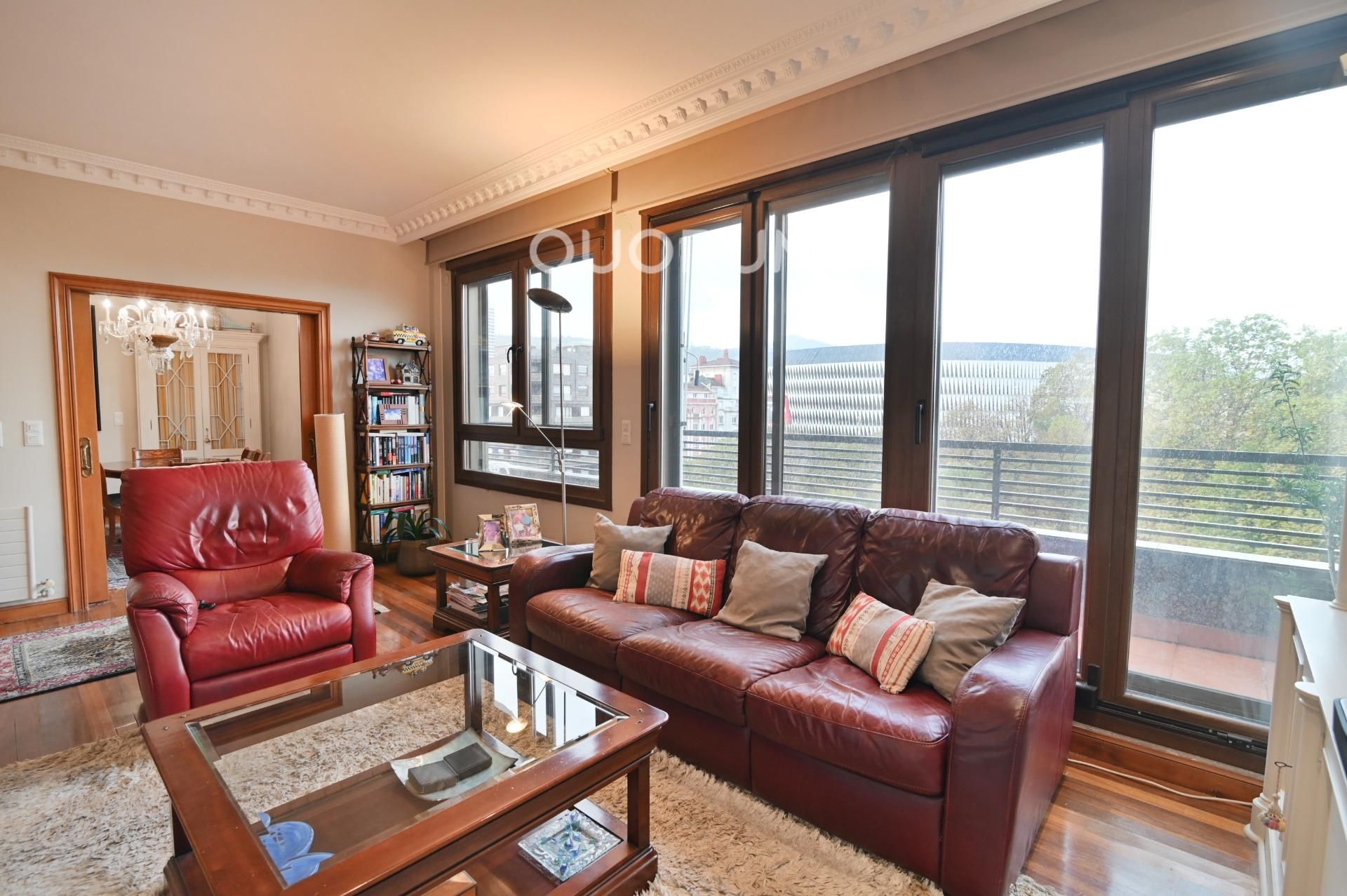 Living room of Flat for sale in Bilbao   with Heating, Terrace and Storage room