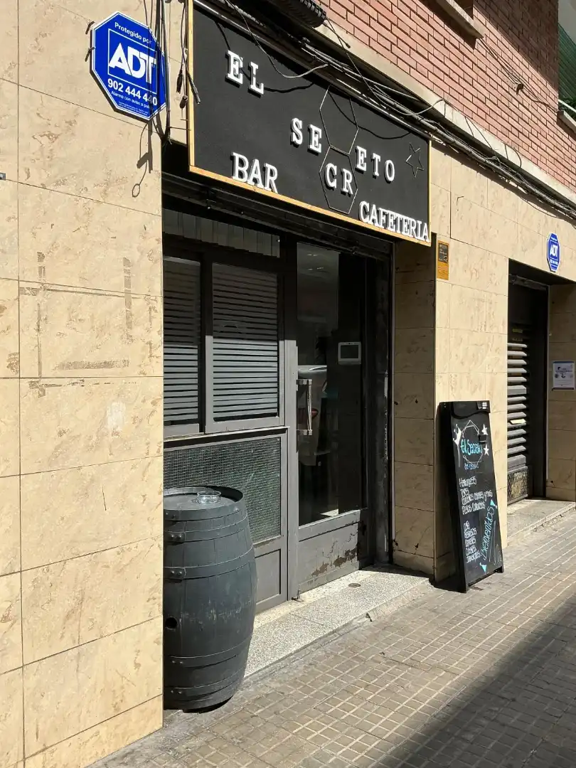 Local comercial en traspaso en Carrer de Nàpols 55, imagen 4