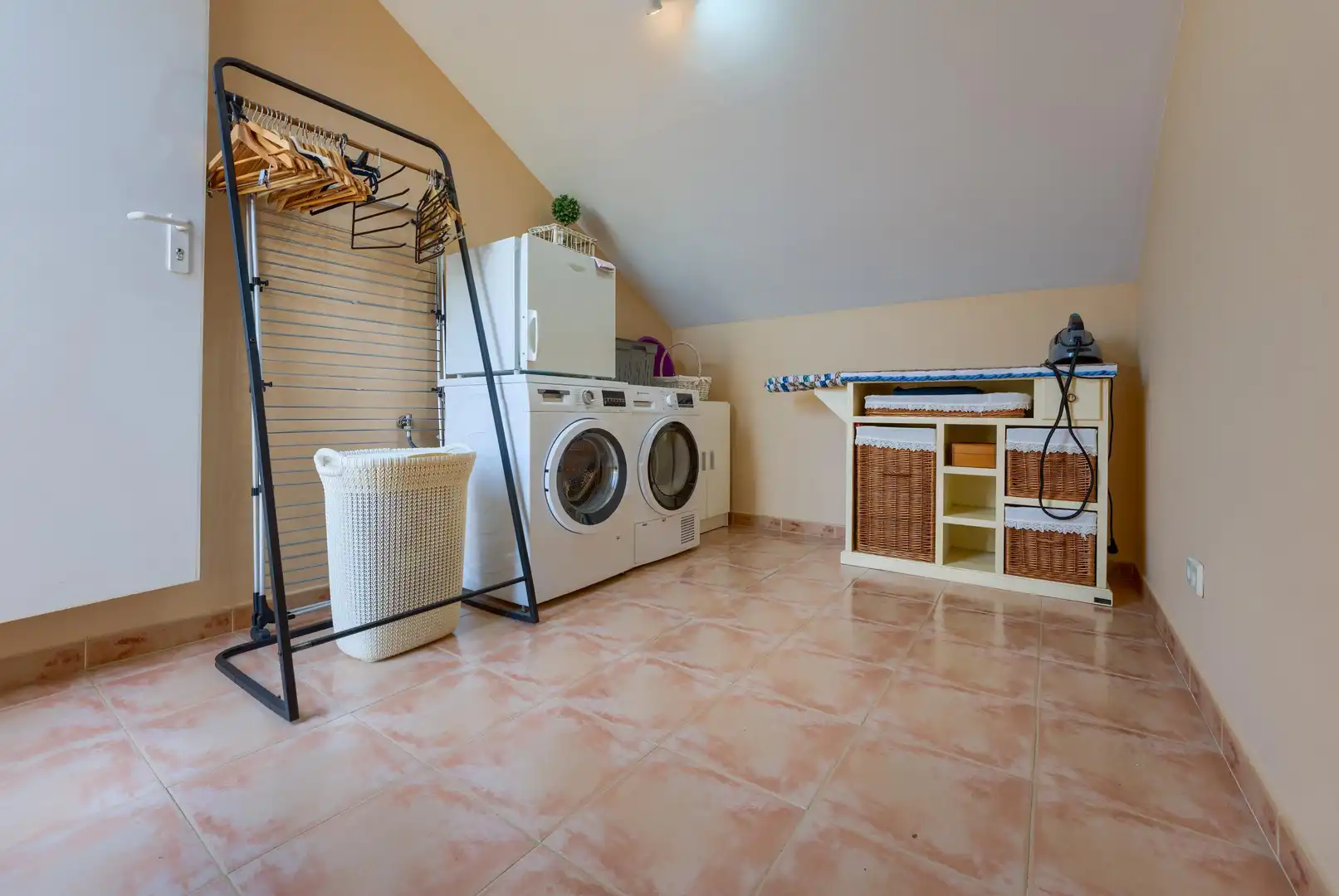 Casa adosada en venta en Dos Hermanas