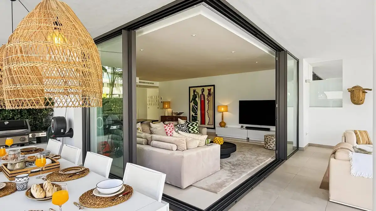 Wohnzimmer von Wohnungen zum Verkauf in Estepona mit Klimaanlage, Terrasse und Abstellraum