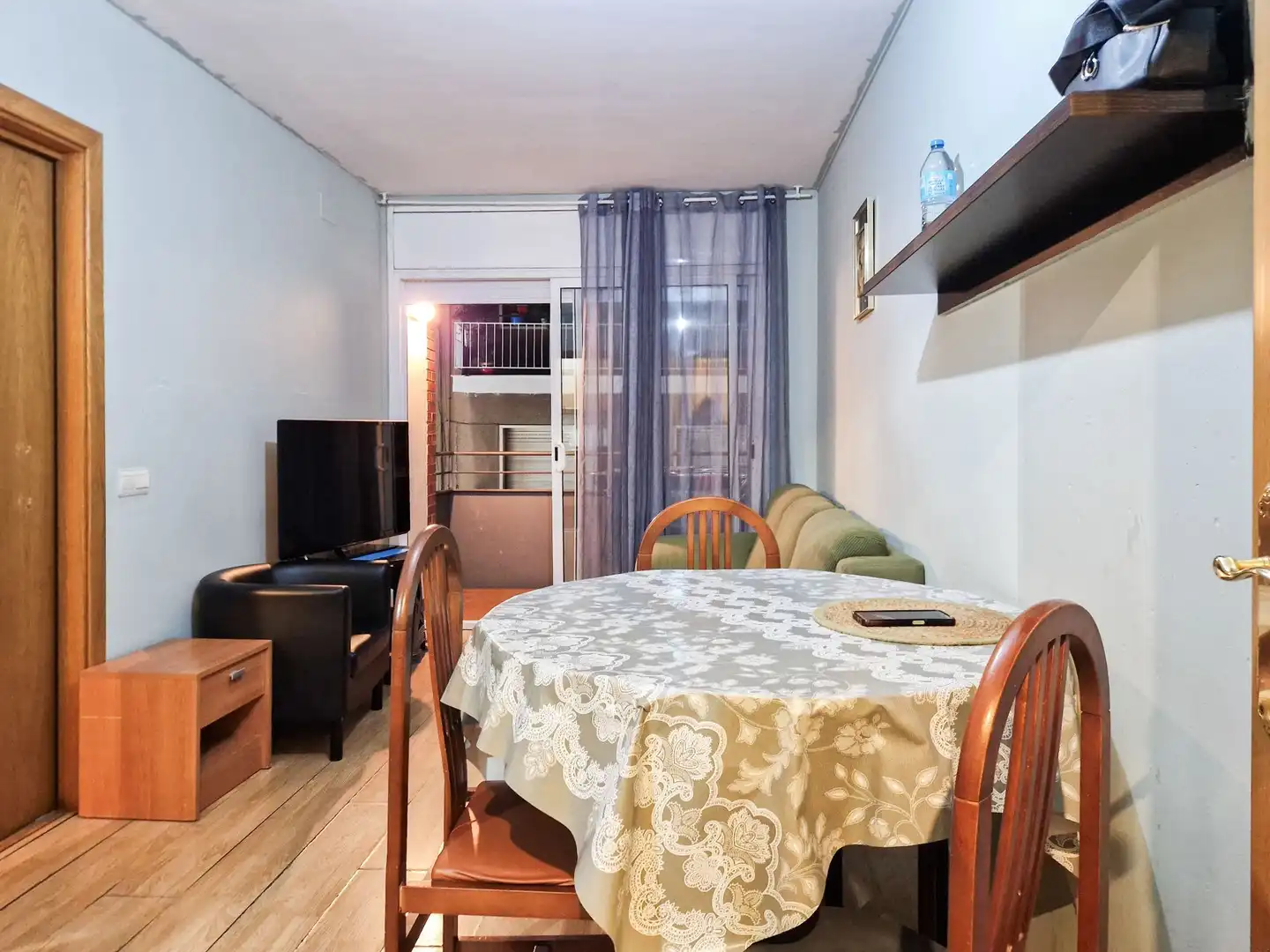 Sala de estar de Piso en venta en Canovelles con Calefacción y Terraza