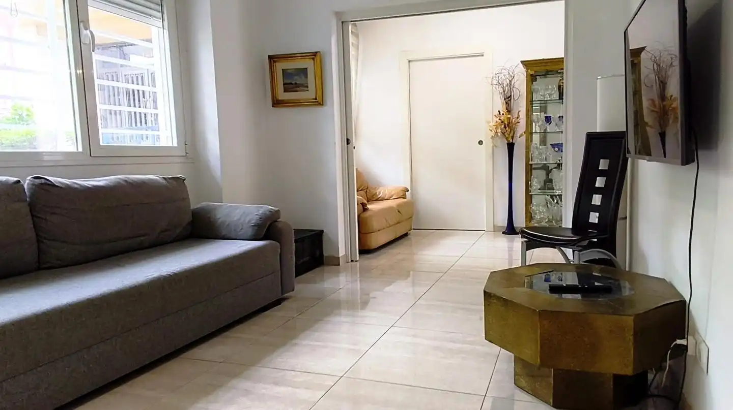 Sala de estar de Planta baja en venta en Madrid con Aire acondicionado y Amueblado