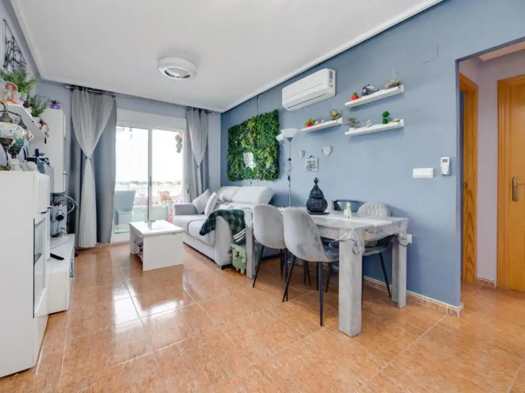 Apartament amb piscina en venda a Calle Caritas
