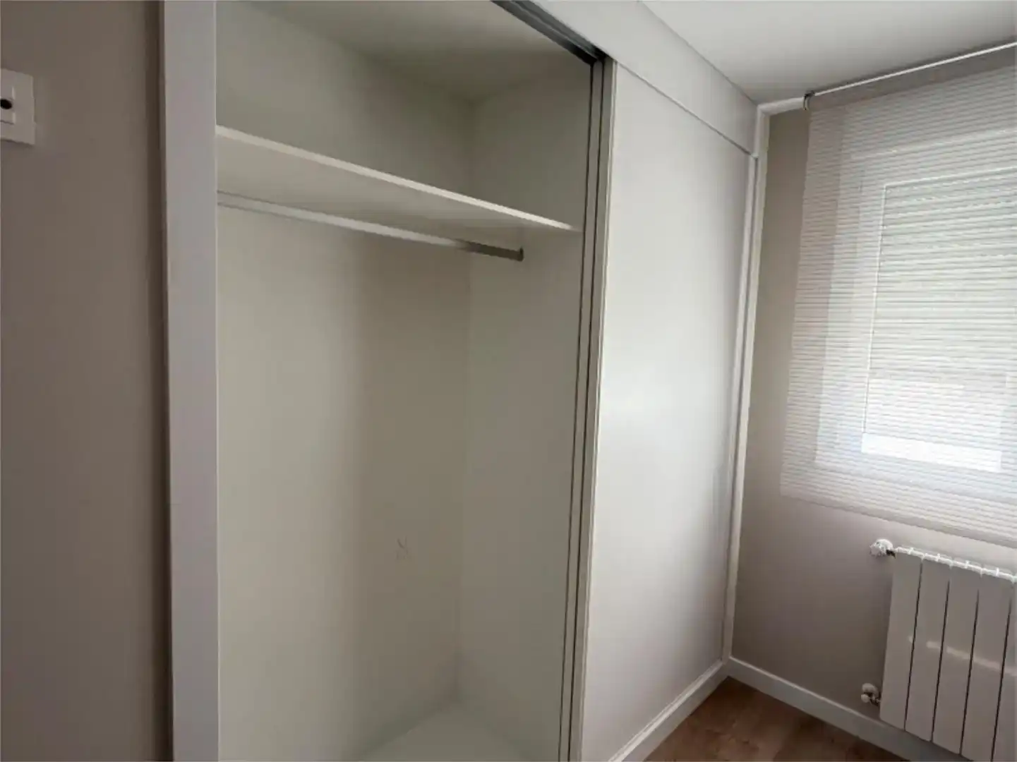 Schlafzimmer von Wohnung zur Miete in Avenida Elvas