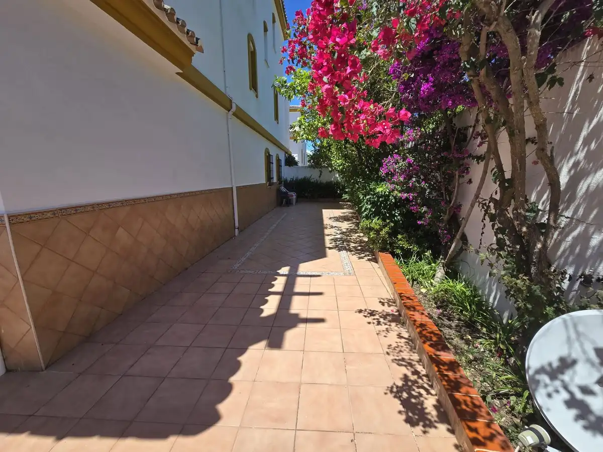 Vista exterior de Piso en venta en Marbella con Terraza y Trastero
