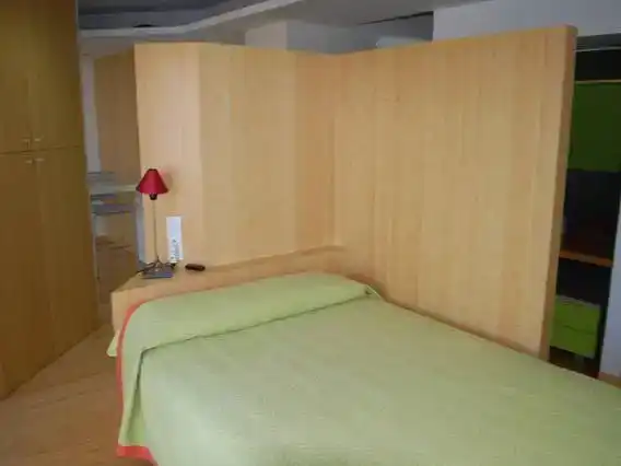 Schlafzimmer von Wohnung zur Miete in Dénia mit Klimaanlage und Schwimmbad