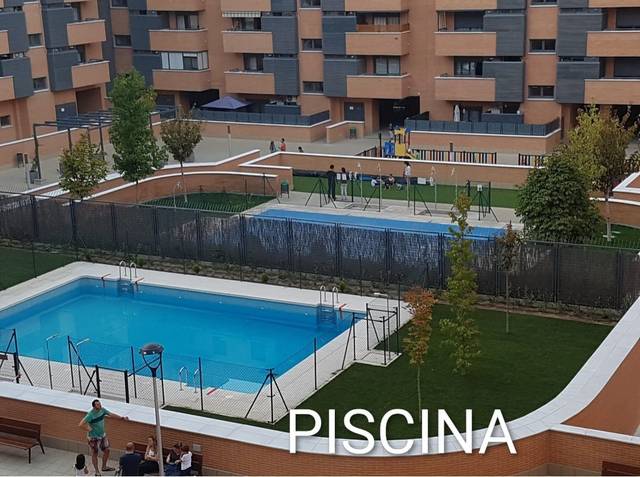 Piso en Alquiler en Urbanizaciones