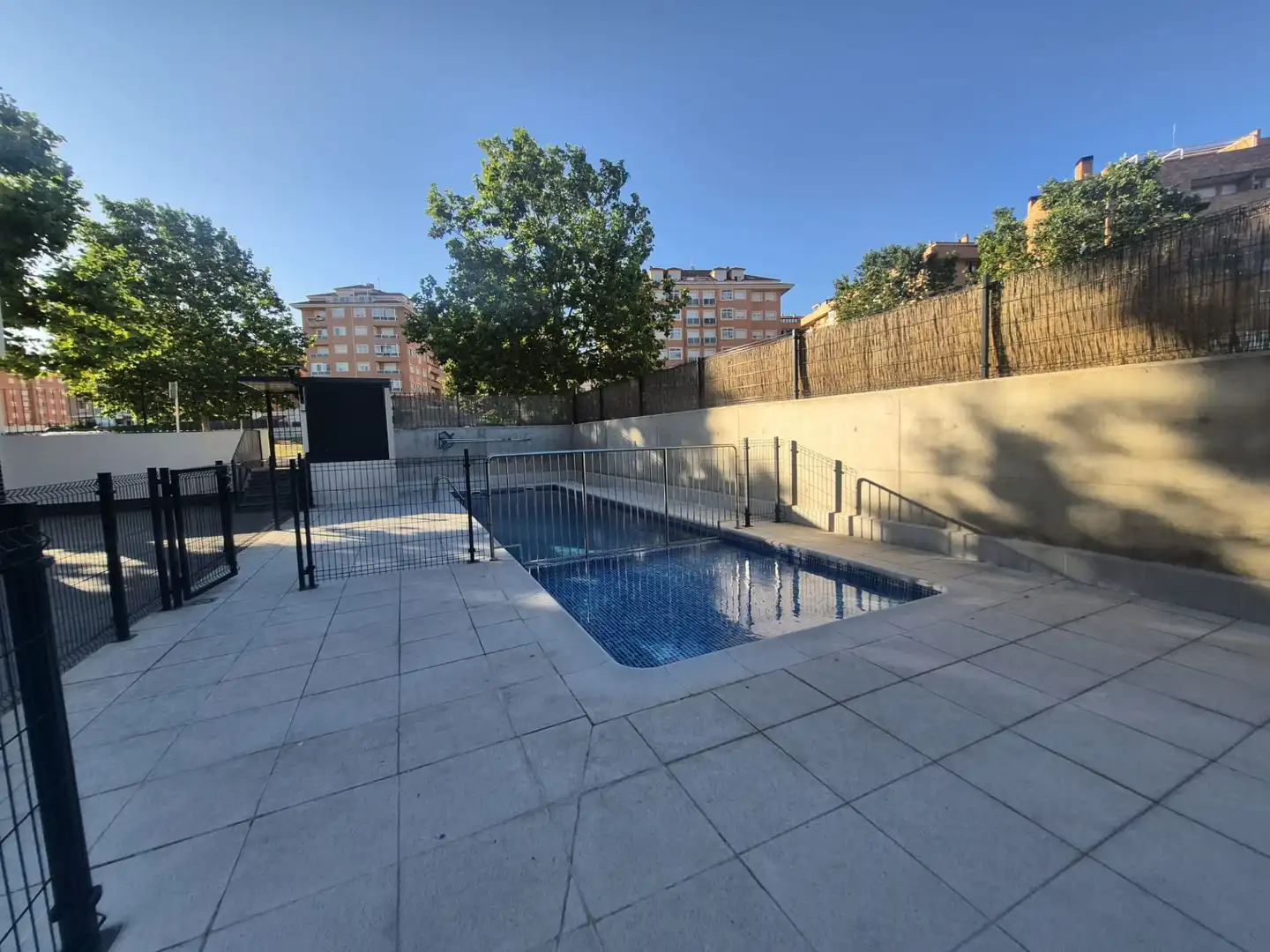 Schwimmbecken von Wohnung zum Verkauf in Ávila mit Heizung, Terrasse und Abstellraum