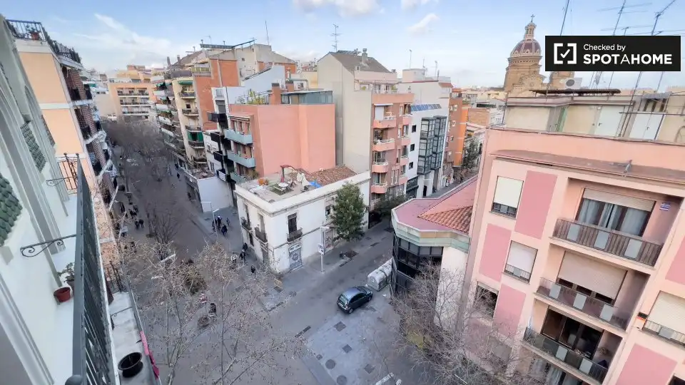 Room in Sant Andreu de Palomar