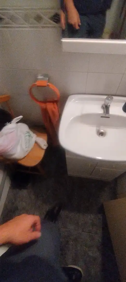 Badezimmer von Geschaftsraum zum Verkauf in Barcelona mit Alarm