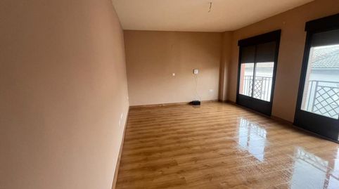 Foto 3 de Piso en venta en Mengíbar, Jaén
