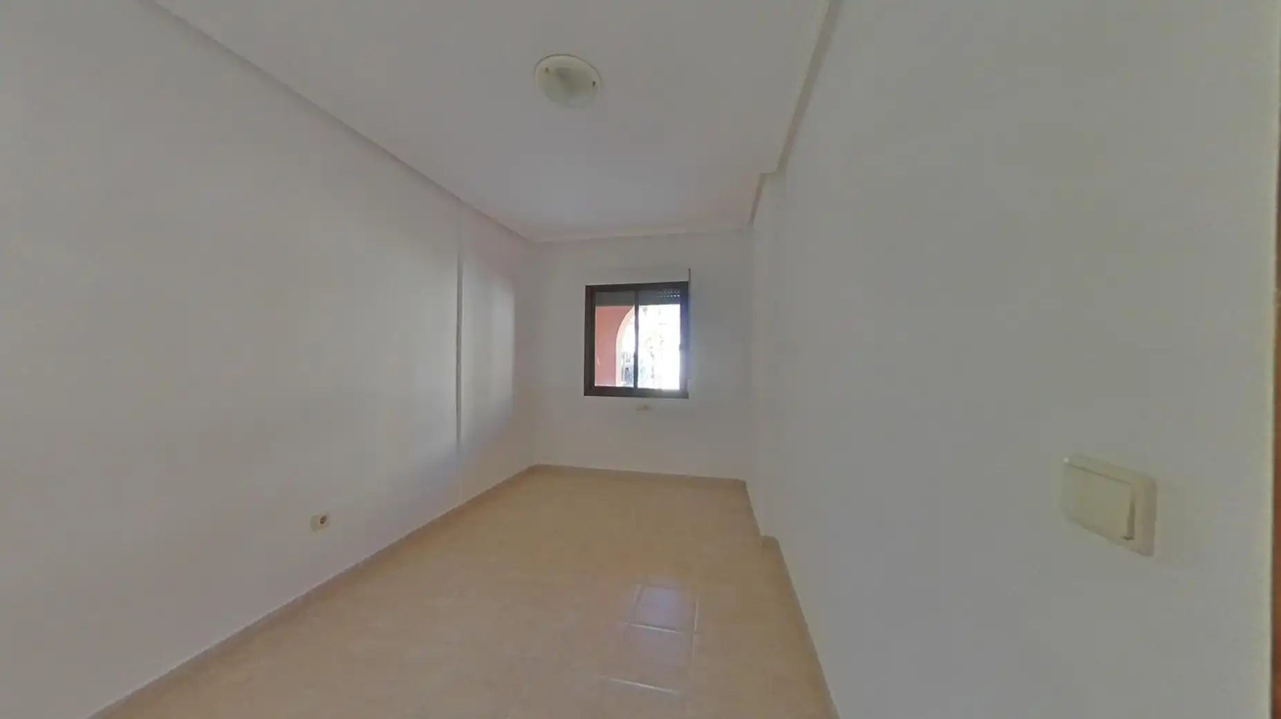 Habitación de Piso en venta en Torrevieja con Piscina