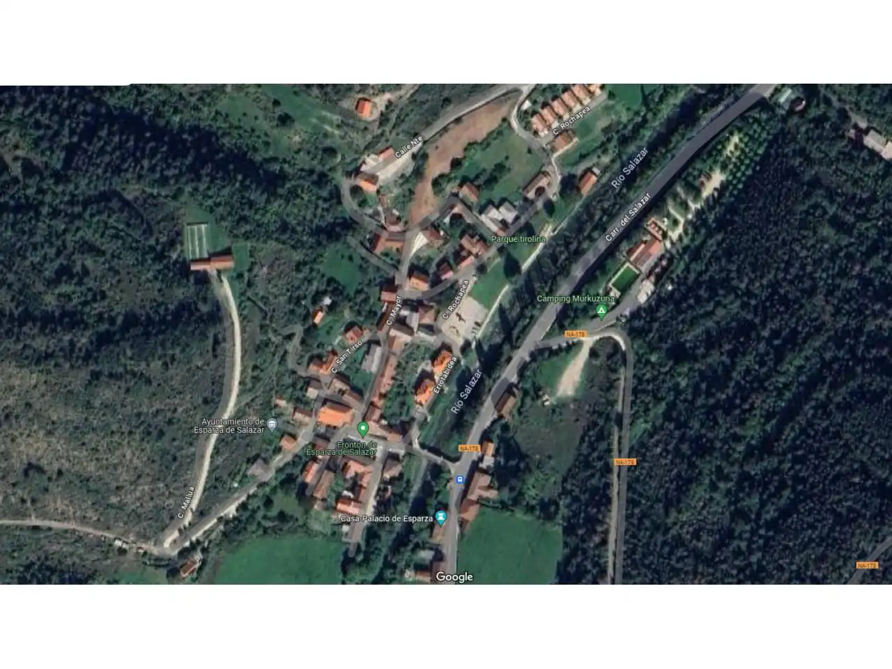 Vista exterior de Casa o xalet en venda en Esparza de Salazar / Espartza Zaraitzu amb Calefacció, Jardí privat i Parquet