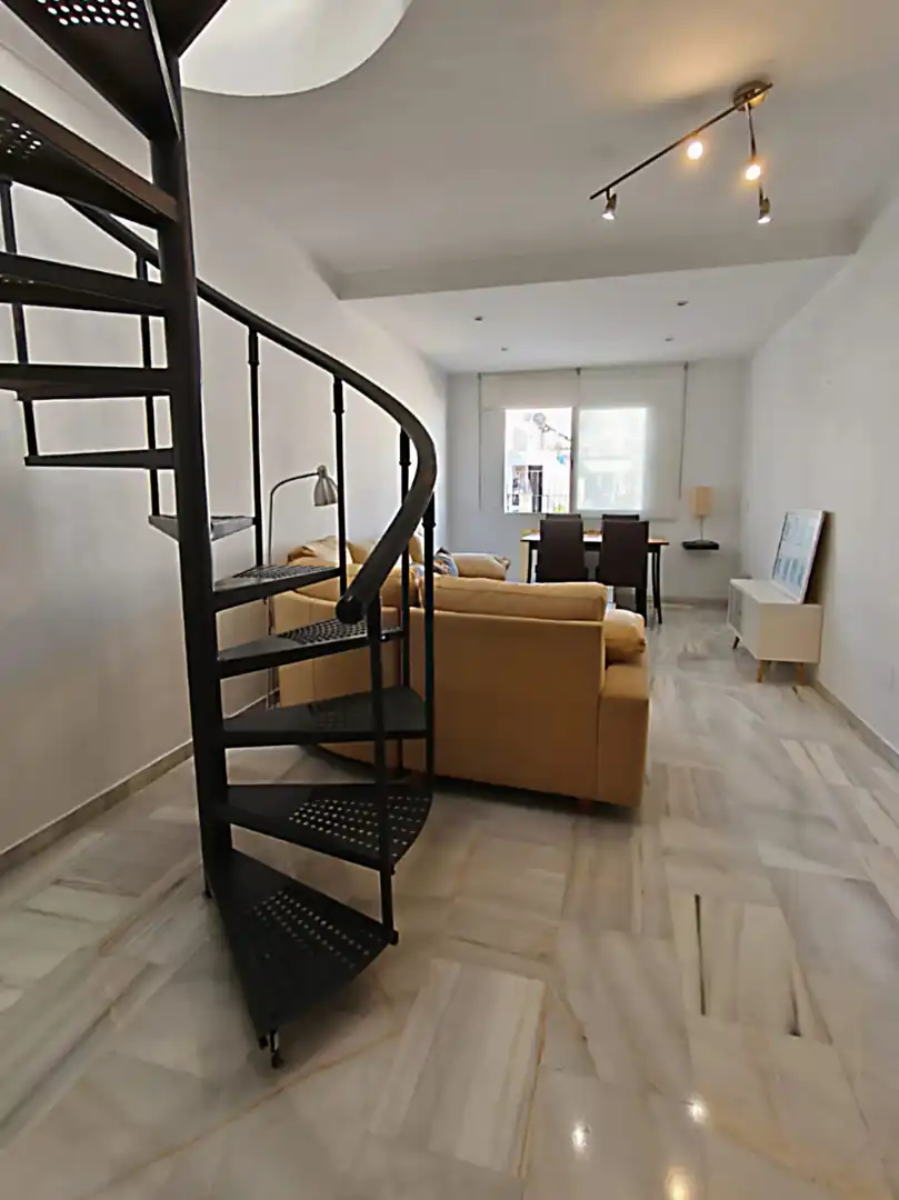 Sala d'estar de Àtic en venda en Málaga amb Aire condicionat, Terrassa i Moblat