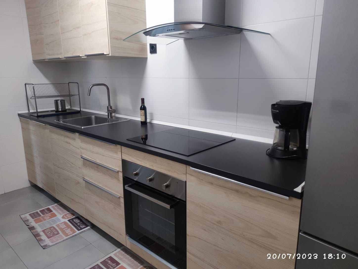 Kitchen of Apartment to rent in Oviedo   with Heating, Private garden and Parquet flooring