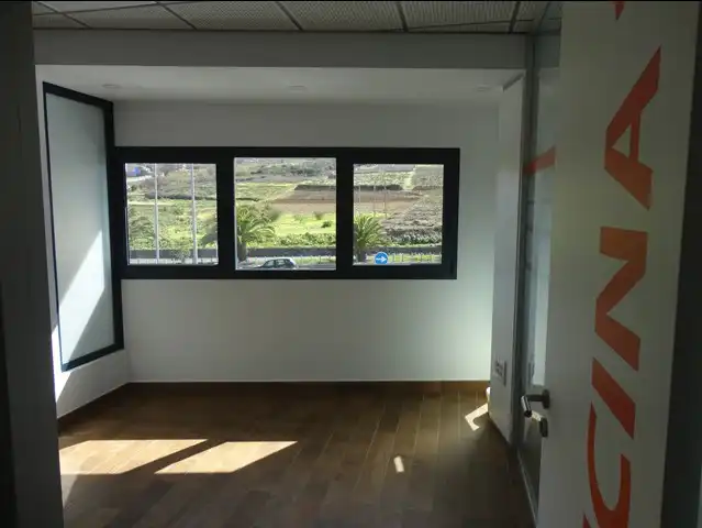 Büro zur Miete in Tacoronte mit Klimaanlage, Terrasse und Möbliert