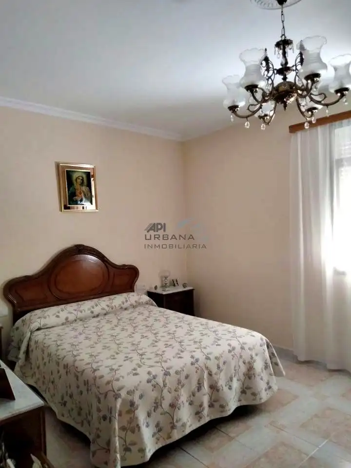 Habitación de Casa o chalet en venta en Lucena con Aire acondicionado, Terraza y Trastero