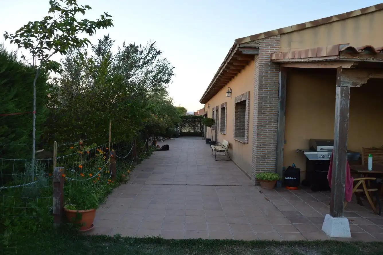 Jardín de Casa o chalet en venta en Torre del Burgo con Aire acondicionado, Jardín privado y Terraza