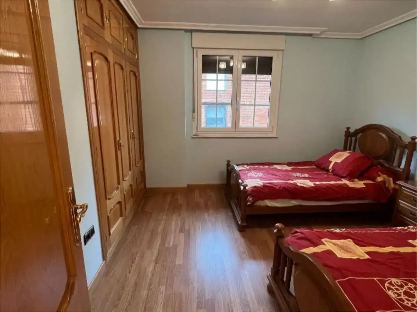Dormitori de Pis en venda en Bustillo del Páramo amb Jardí privat, Parquet i Traster