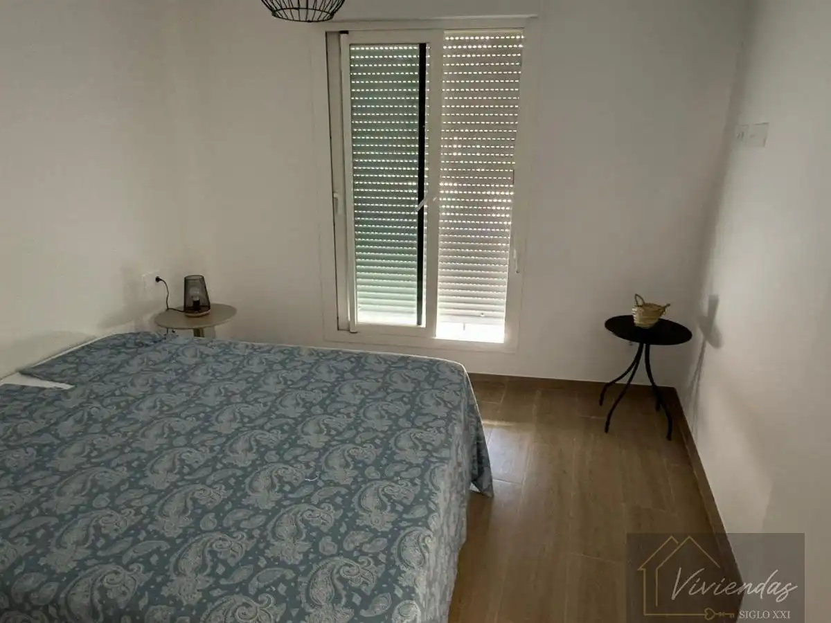 Habitación de Piso de alquiler en Chipiona con Aire acondicionado, Terraza y Amueblado