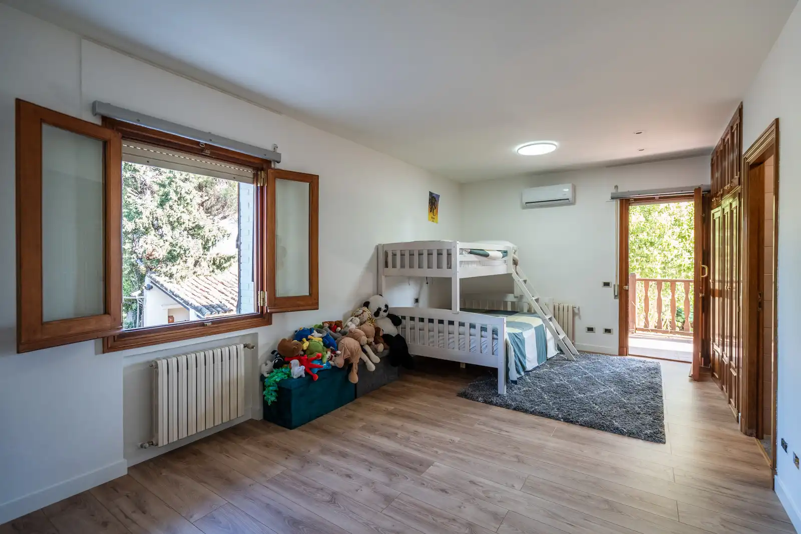 Habitación de Casa o chalet en venta en Las Rozas de Madrid con Aire acondicionado, Calefacción y Jardín privado