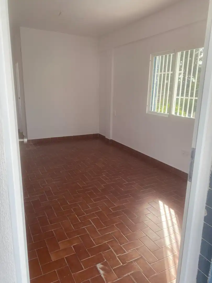 Piso de alquiler en Paterna con Jardín privado, Terraza y Piscina comunitaria