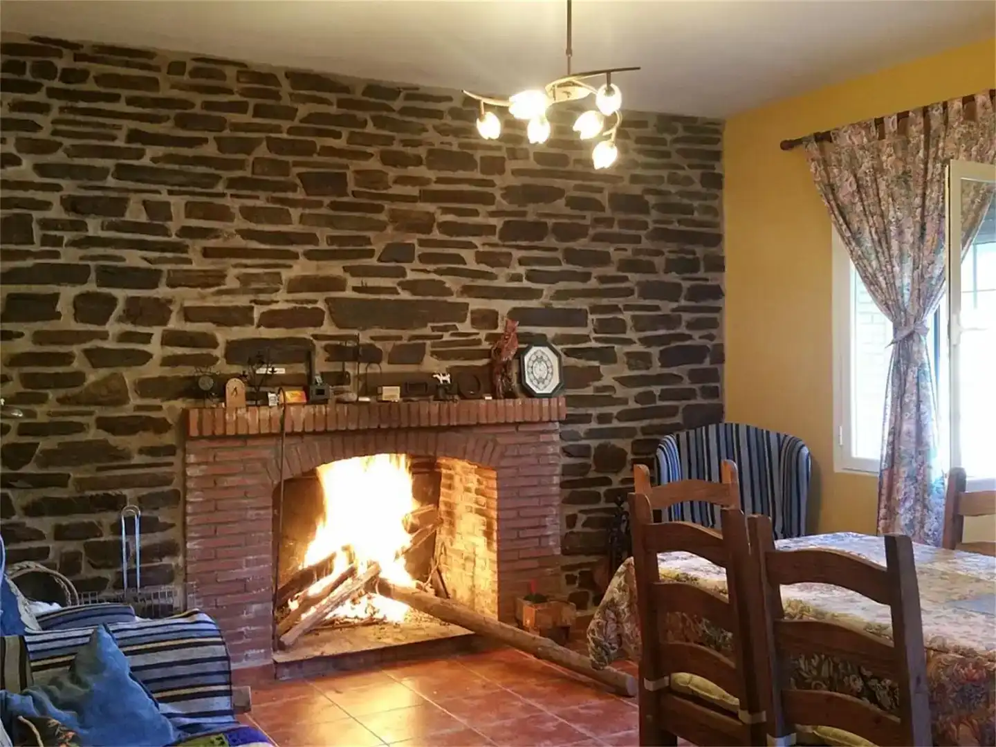 Comedor de Casa o chalet en venta en Anchuras con Jardín privado, Trastero y Amueblado