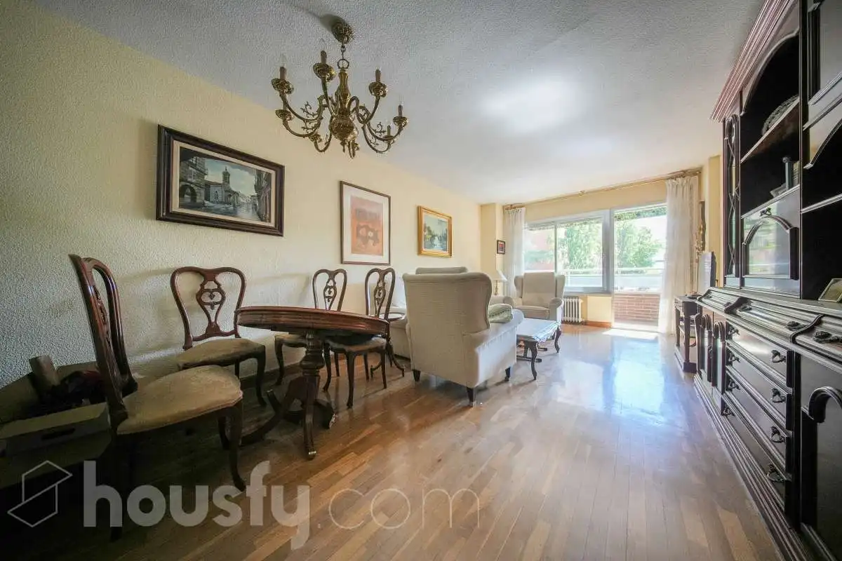 Sala de estar de Piso en venta en Madrid con Aire acondicionado, Calefacción y Jardín privado