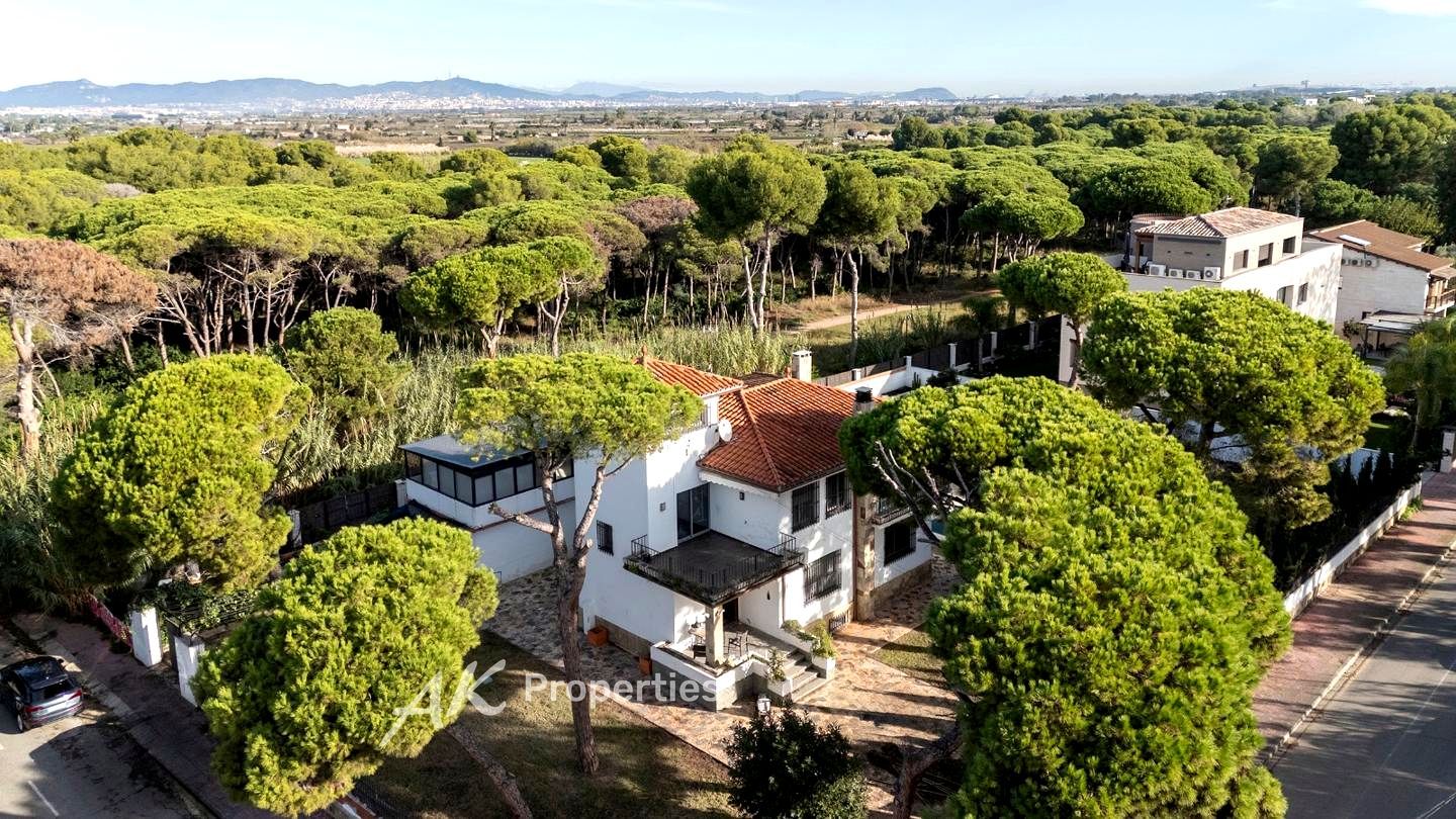 Exterior view of Houses for sale in Gavà  with Air Conditioner, Heating and Private garden