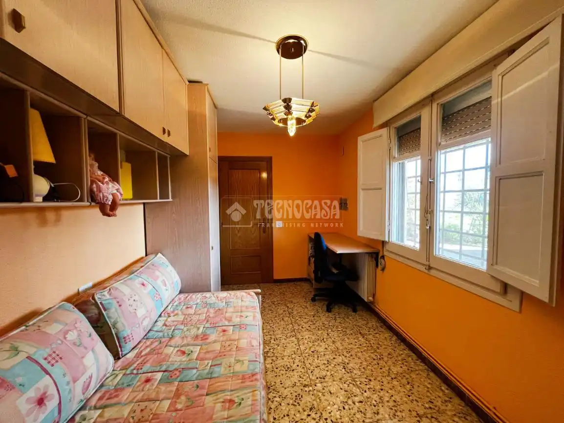 Habitación de Casa o chalet en venta en Zaragoza con Terraza y Trastero