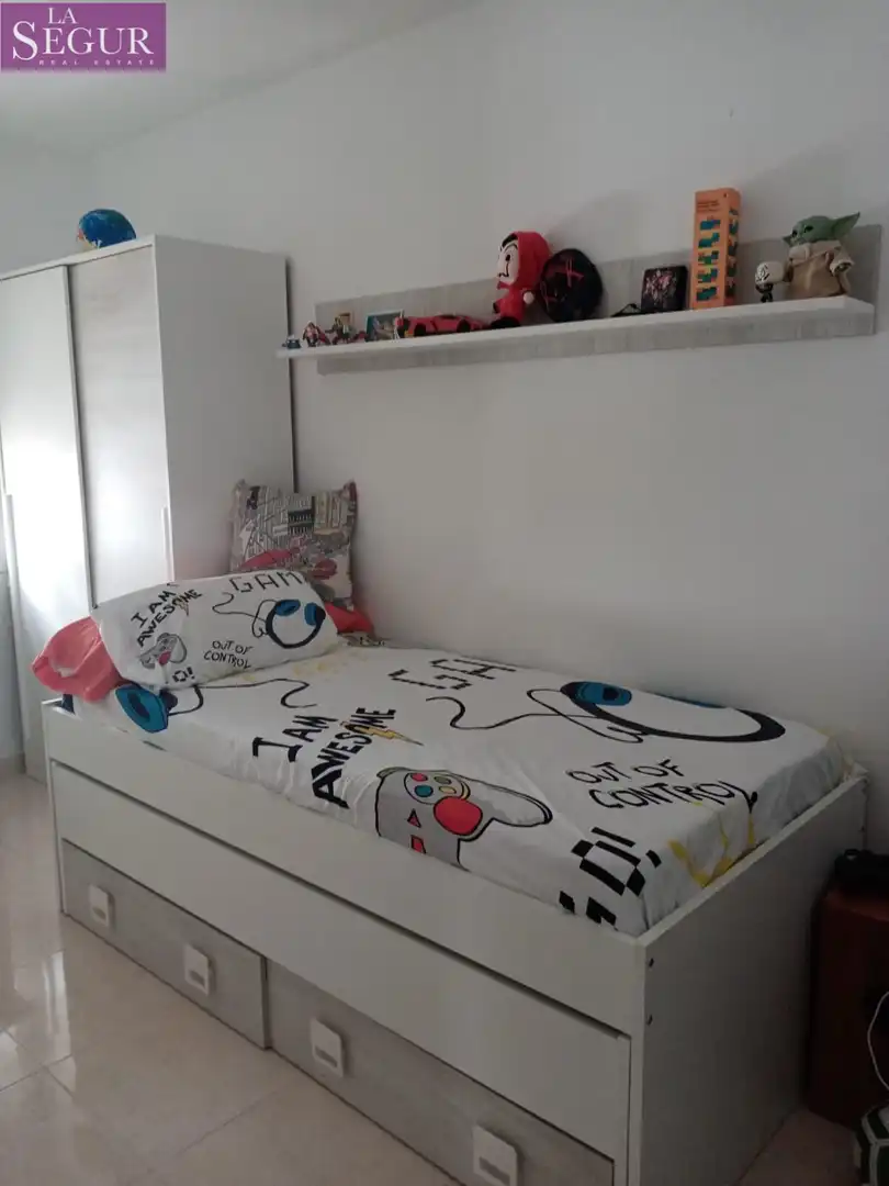 Habitación de Apartamento en venta en Medina Sidonia con Terraza y Balcón