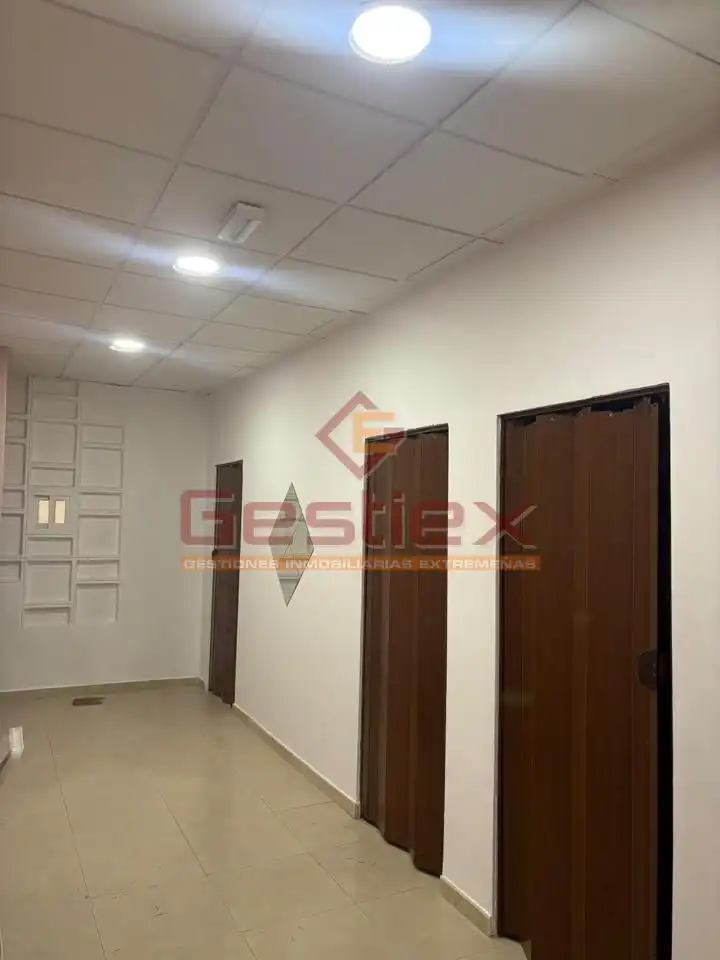 Local comercial en venda a Almendralejo, imagen 3