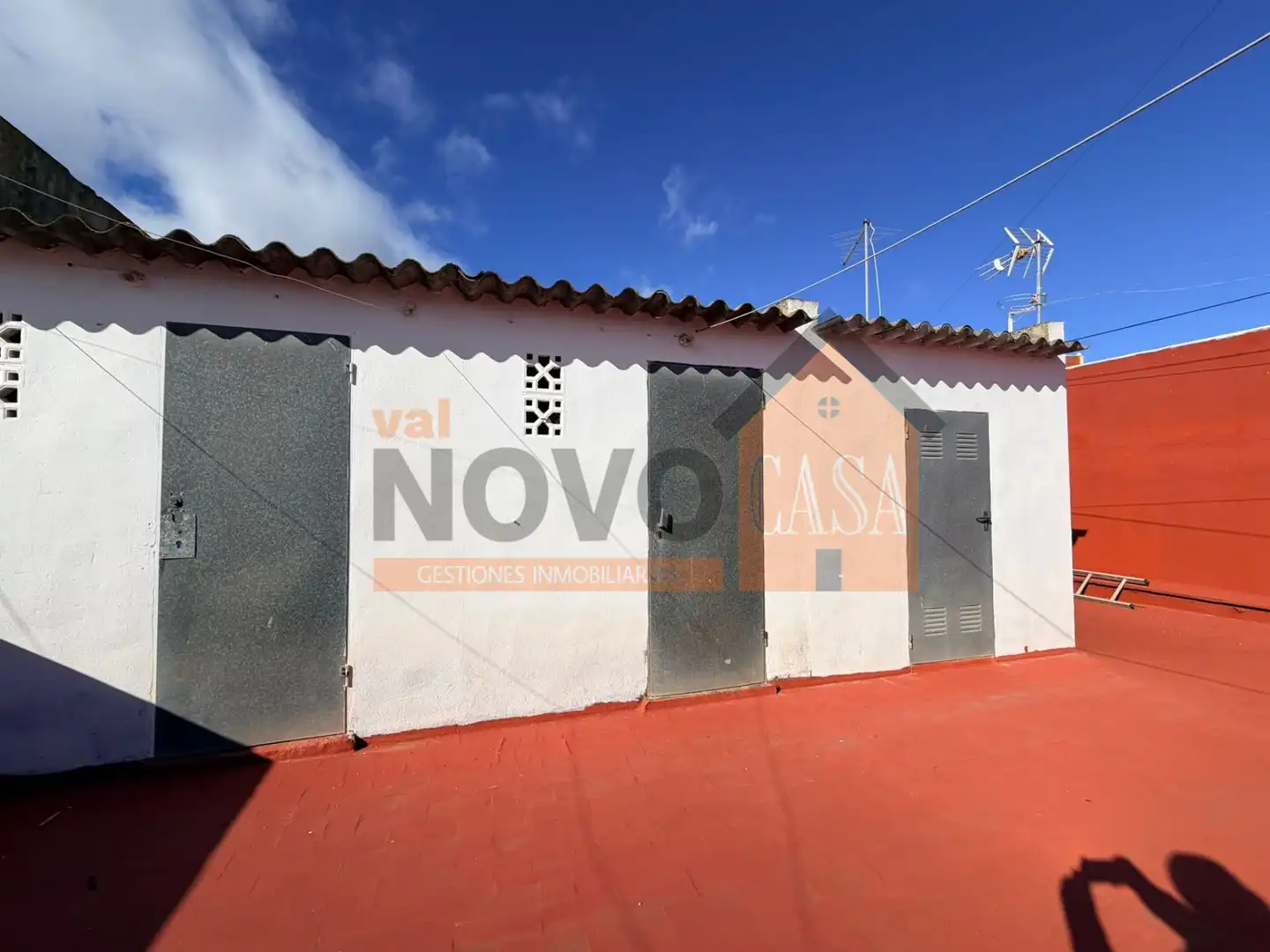 Vista exterior de Piso en venta en Silla con Trastero