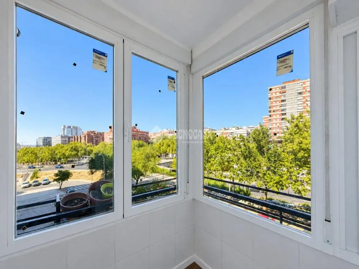 Bedroom of Flat for sale in Fuencarral - El Pardo