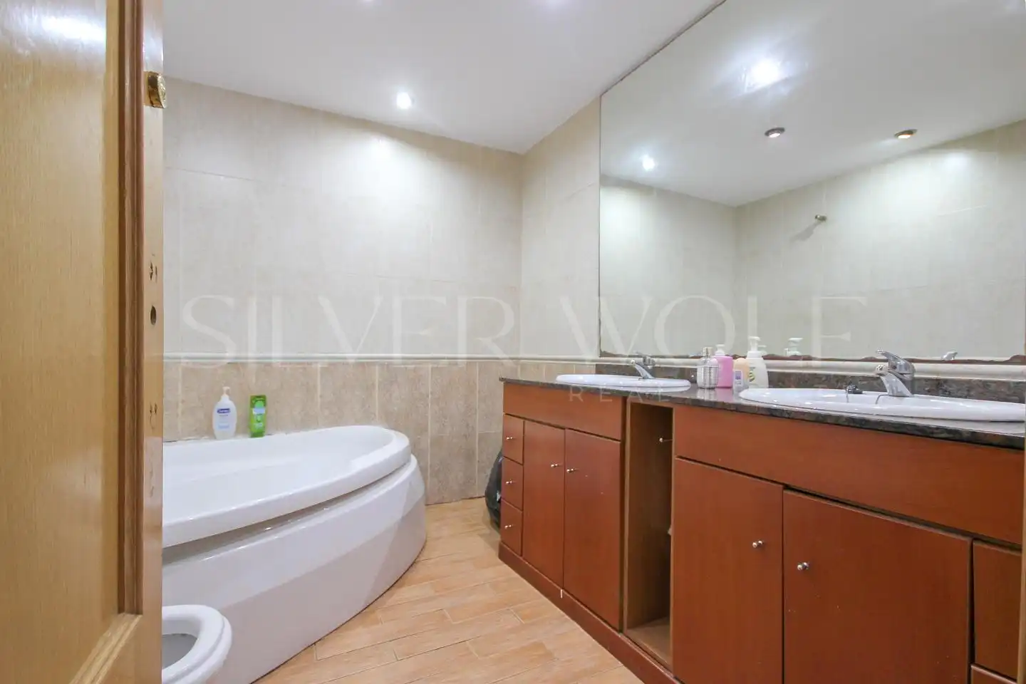 House with pool for sale in Carrer República Argentina, imagen 12