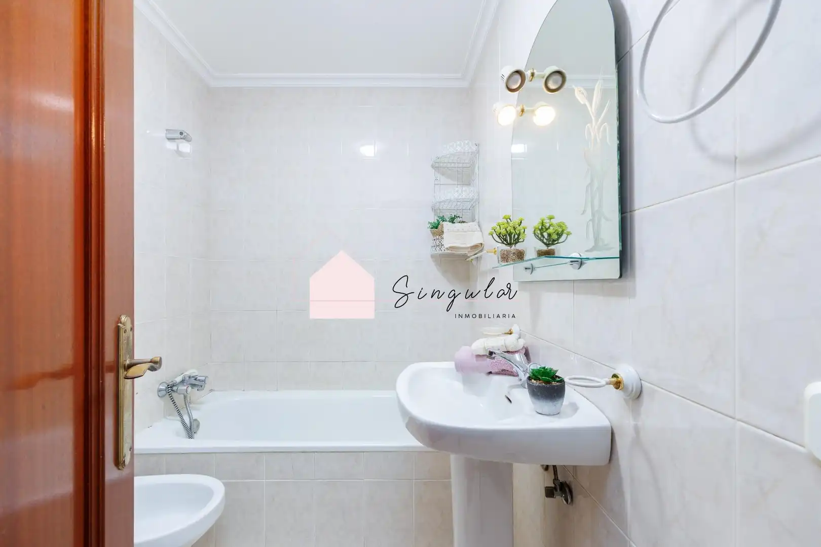Bathroom of Flat for sale in Ponteareas  with Heating and Parquet flooring