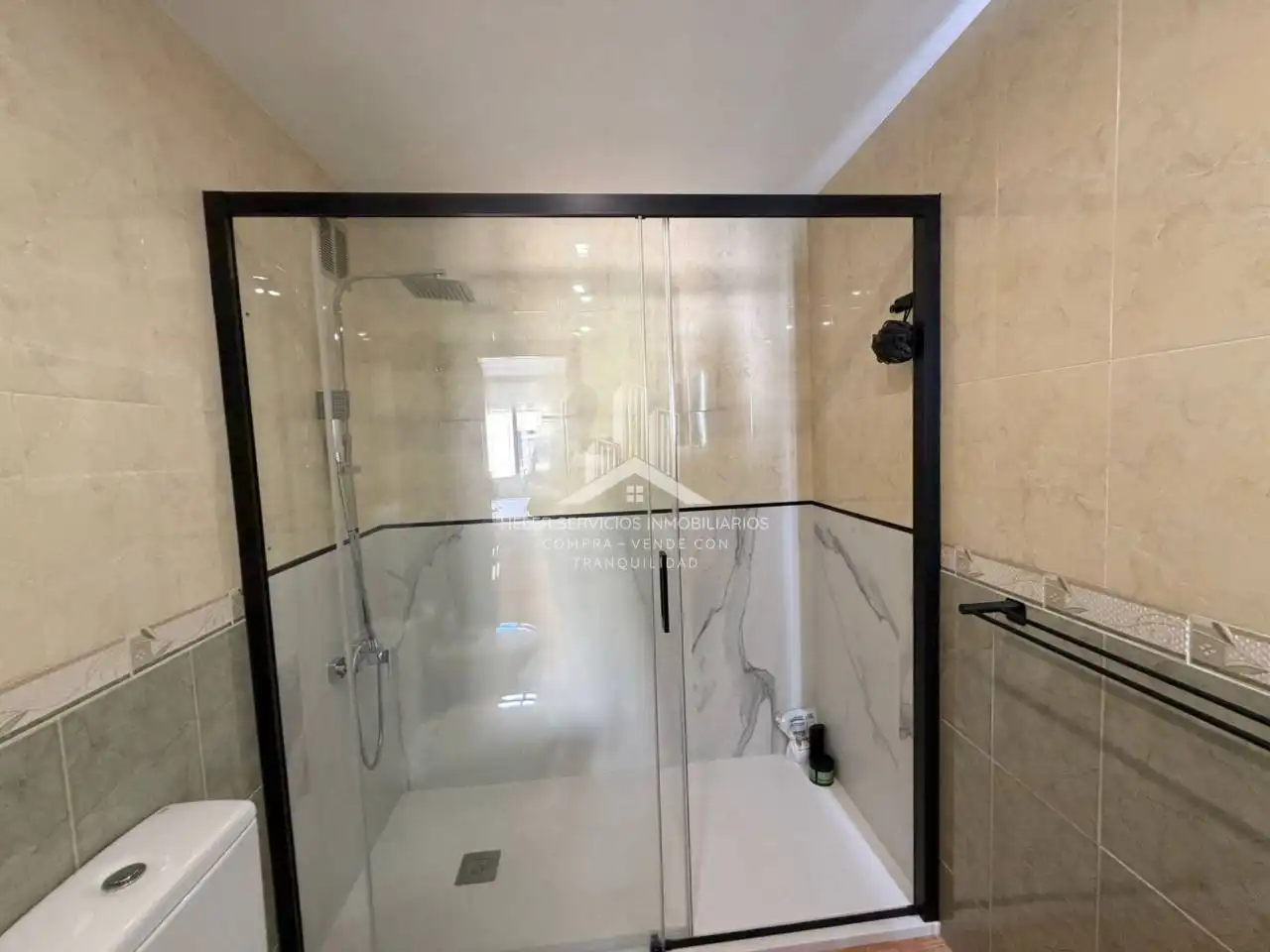 Bany de Apartament en venda en Vila-real amb Parquet, Terrassa i Traster